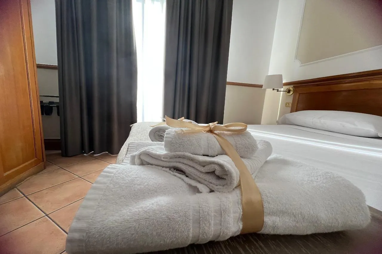Hotel Leopardi Naples