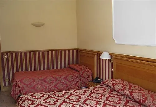 Hotel Leopardi Naples 3*,  Italie